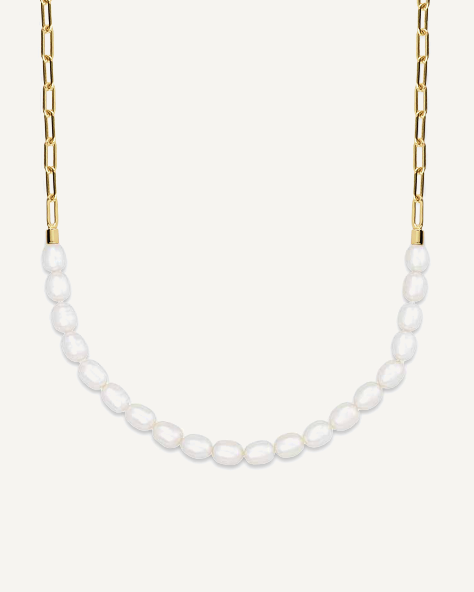 Elegant pearl necklace for her